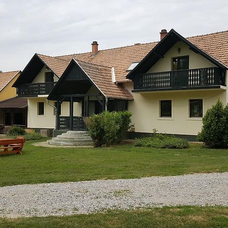 Panzió-Kemping Bekölce Bekolce Bagian luar foto