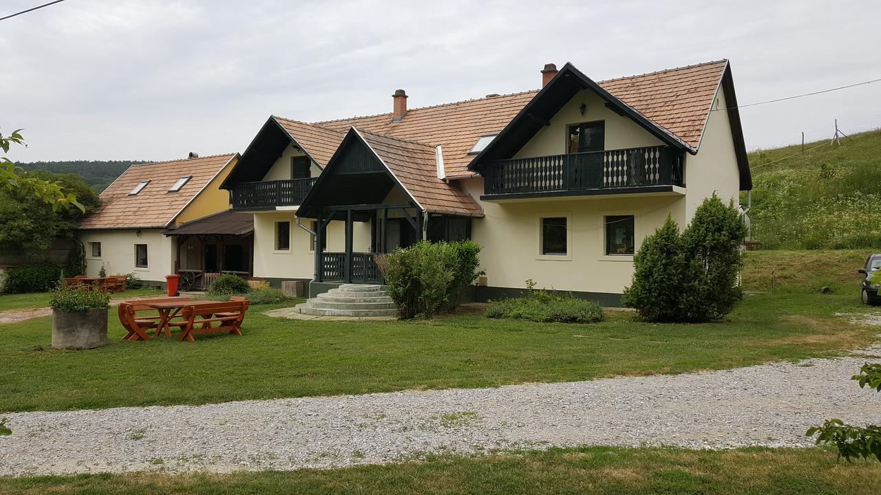 Panzió-Kemping Bekölce Bekolce Bagian luar foto